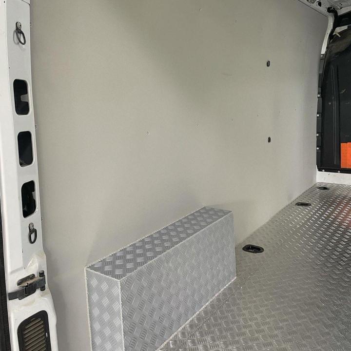 Aménagement intérieur de véhicules utilitaires Vaujours