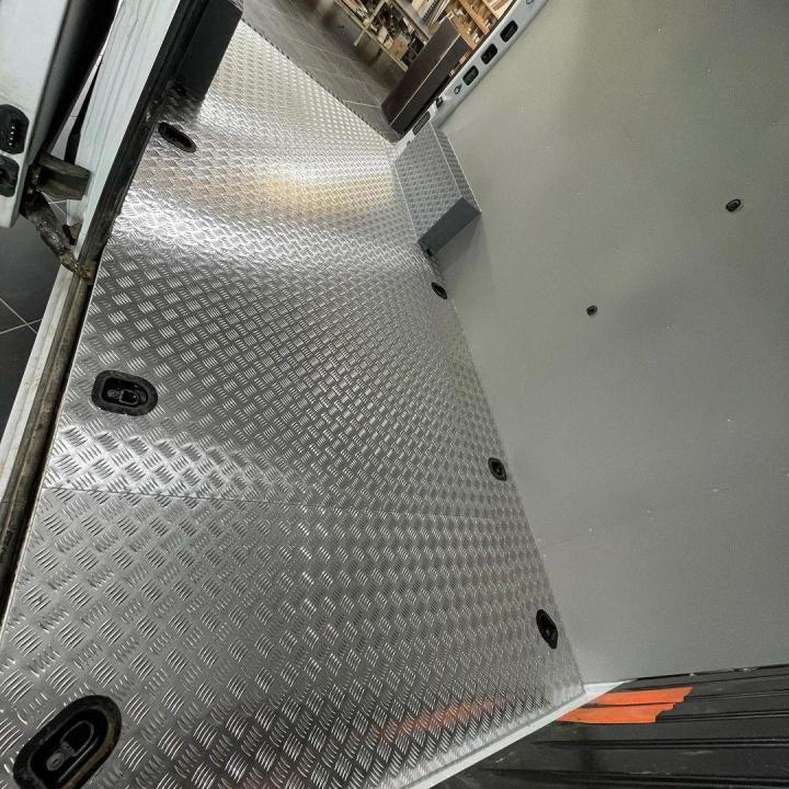 Aménagement intérieur de véhicules utilitaires Vaujours