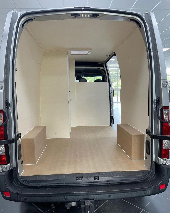 Aménagement intérieur et extérieur Renault Master L1H1 Vaujours