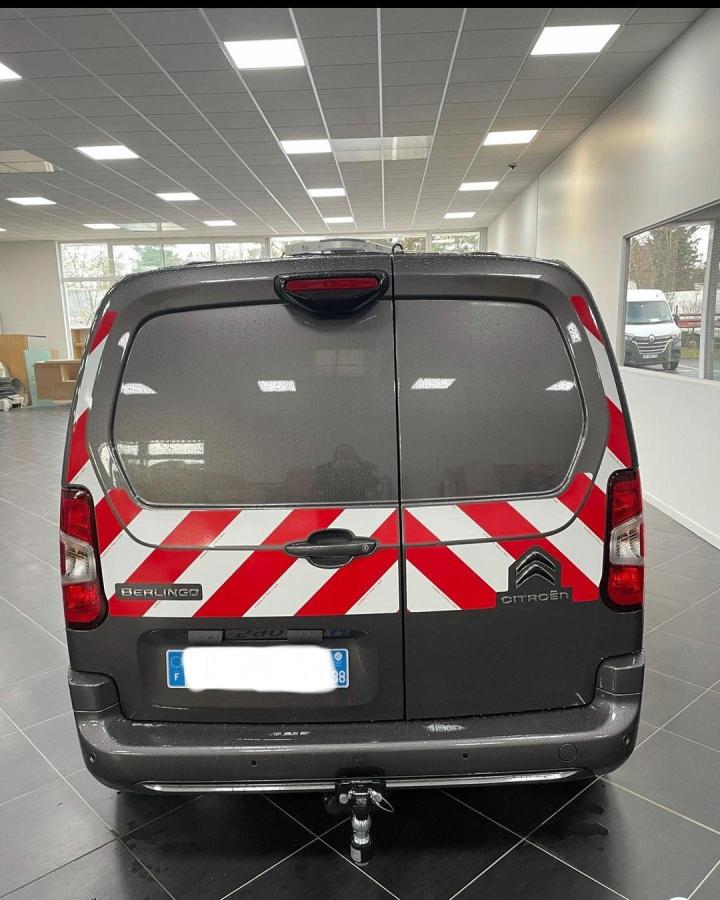 Équipement extérieur de véhicules utilitaires Vaujours