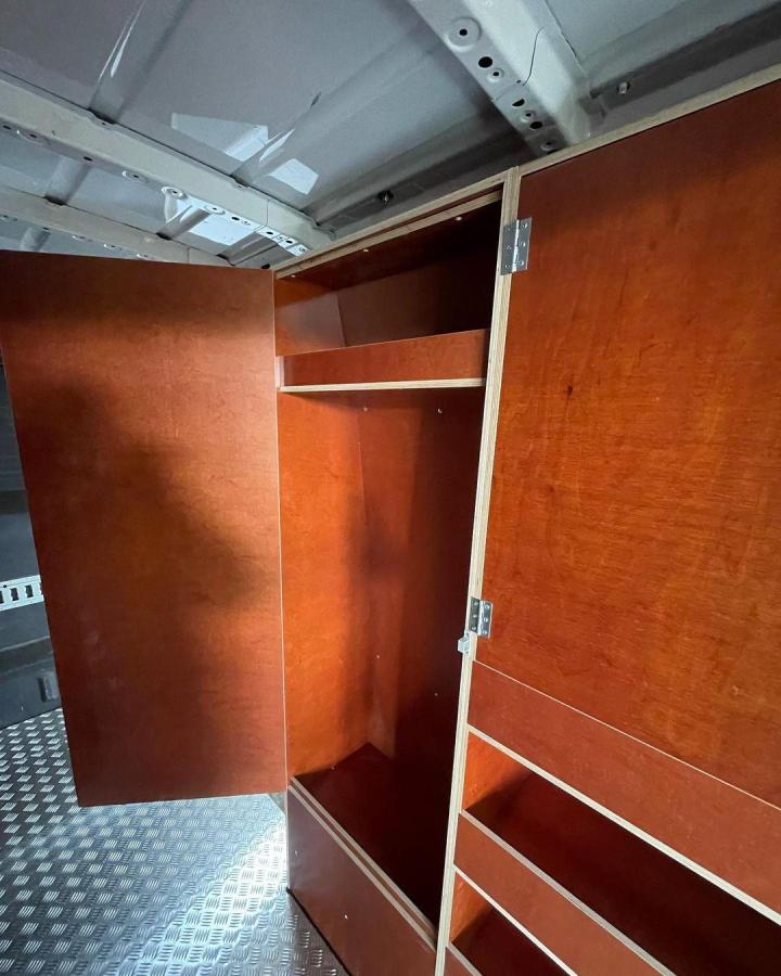 Équipement extérieur de véhicules utilitaires Vaujours