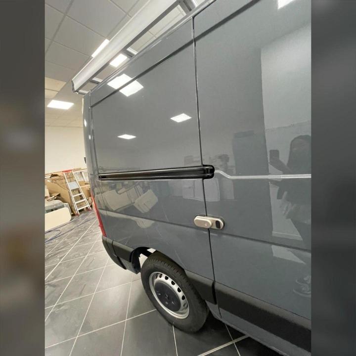 Équipement extérieur de véhicules utilitaires Vaujours